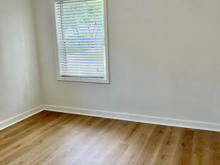 534 Lafayette St — Photo 14