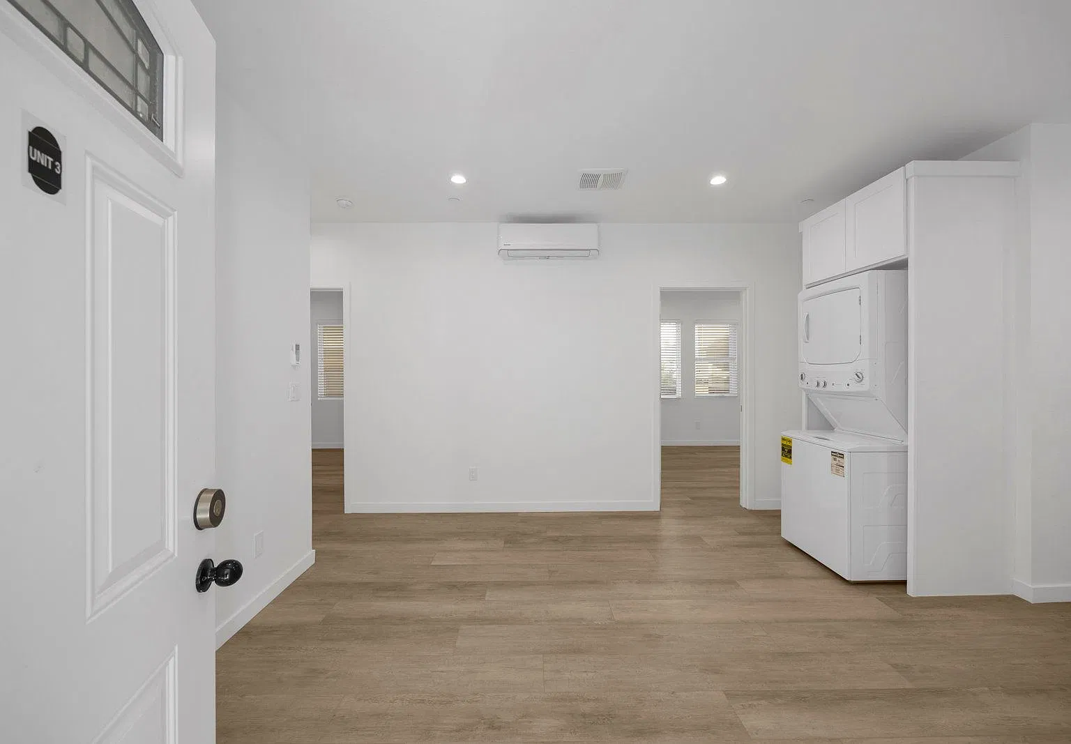 3 bed, 3.0 bath, $4,800 — Photo 2