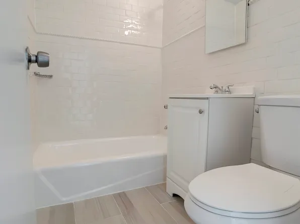 315 East 21st Street image 7 of 7