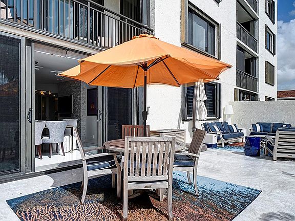 5th image of 2300 NE 33rd Avenue #202