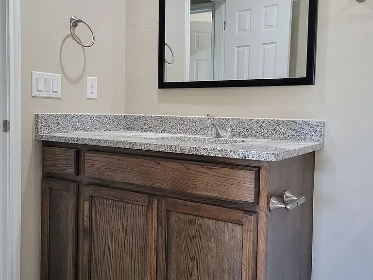3909 Turner Ave — Photo 11