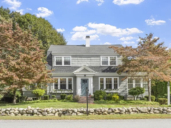 78 Salem St, Andover, MA 01810