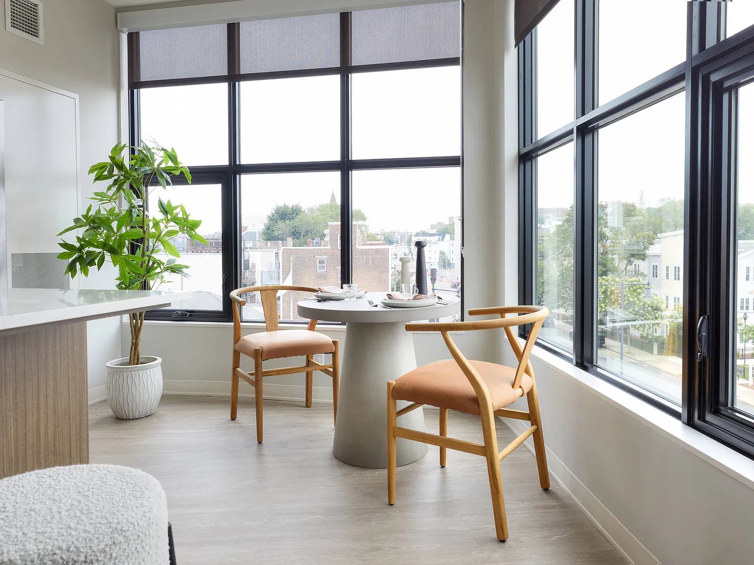South Standard — Photo 4