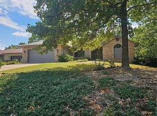 28 McKenzie Dr, Bella Vista, AR 72715