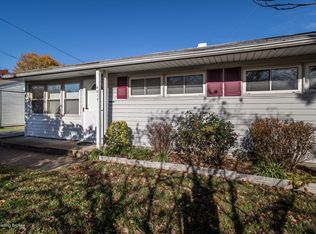 4817 Raven Rd, Louisville, KY 40213