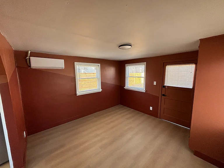 860 S Lake St — Photo 12
