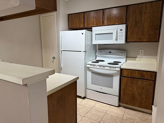 2nd image of 16303 Lyons School Rd APT 304