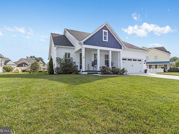 3rd image of 30929 Sea Breeze Ln