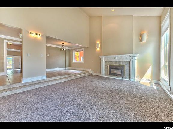 4th image of 5667 N Kingsford Ave