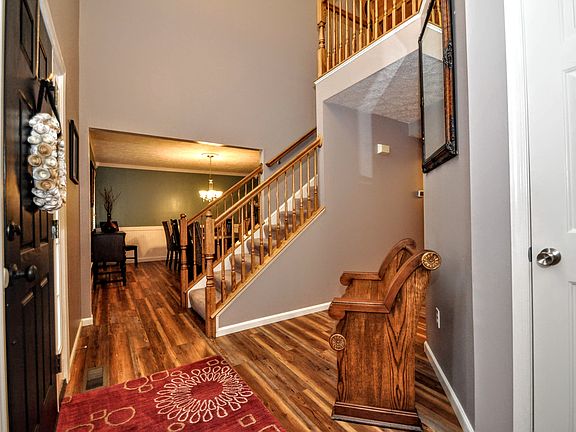 5th image of 130 Valley View Dr