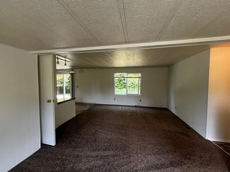 7220 Valley View Rd — Photo 4