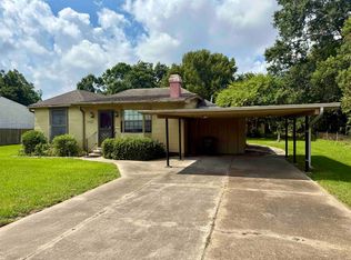 3825 Main Ave, Groves, TX 77619