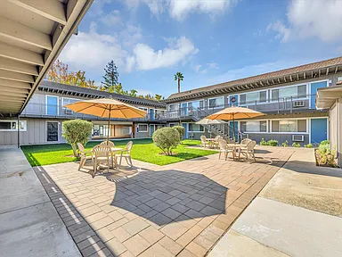 Renovated 2 bed 2 bath