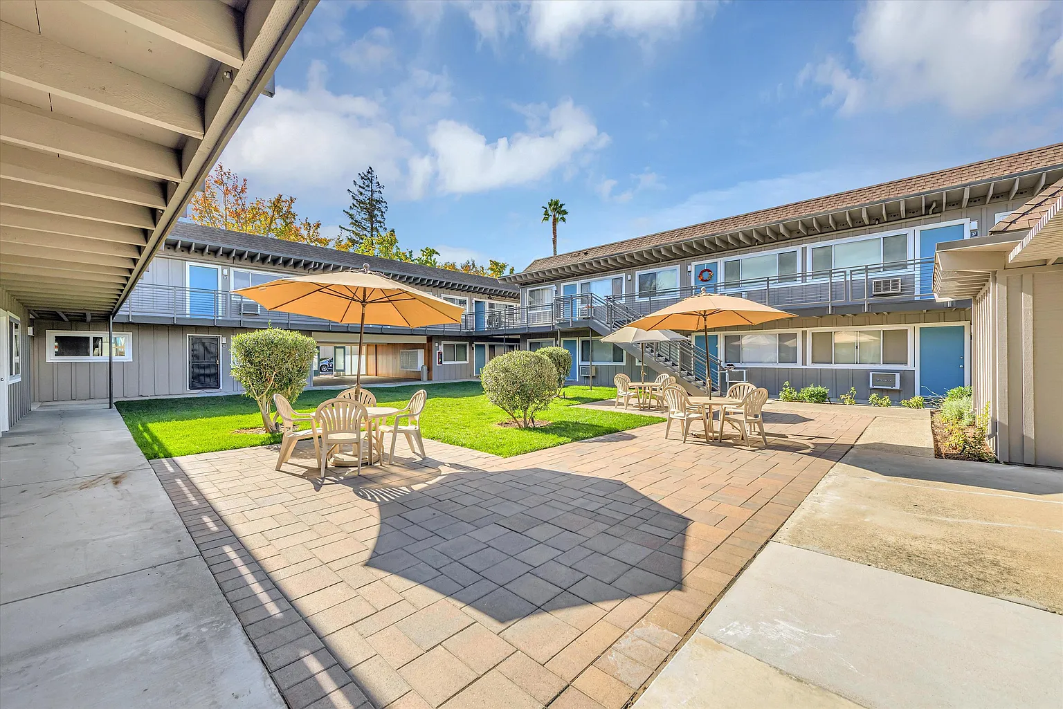 1175 Ranchero Way #19 photo 1