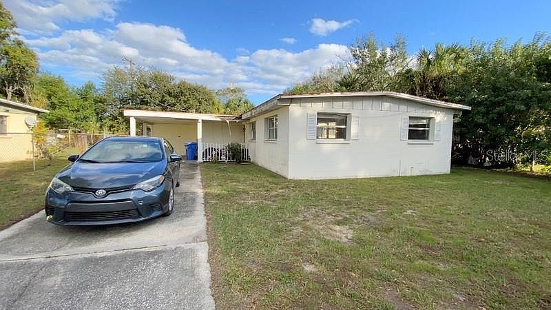 1st image of 1422 Longwood Loop
