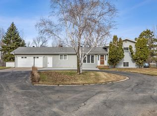 1231 50th St S, Moorhead, MN 56560