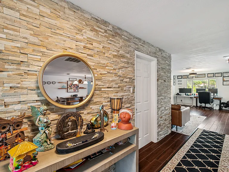 2420 Fairbanks Dr — Photo 43