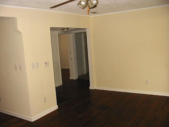 5th image of 2244 Home Park Cir W