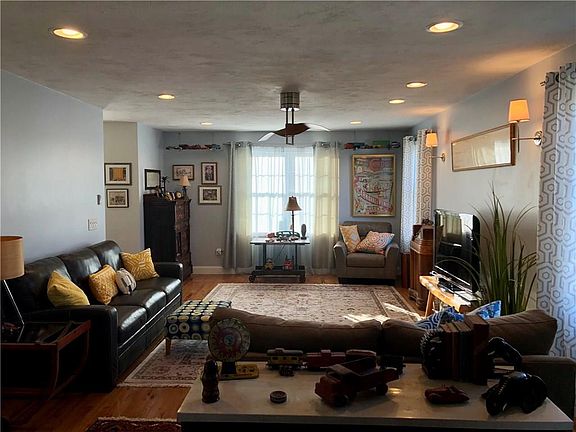 5th image of 25 Penrose St
