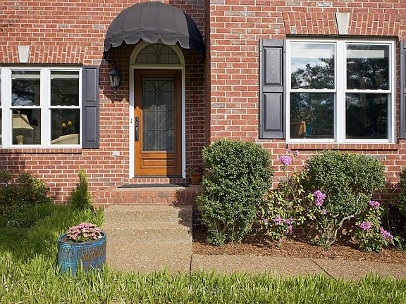 4th image of 1419 Clairmonte Cir