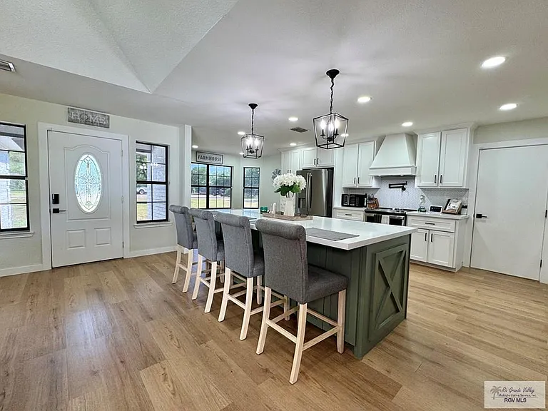 35059 Anaqua Dr — Photo 4