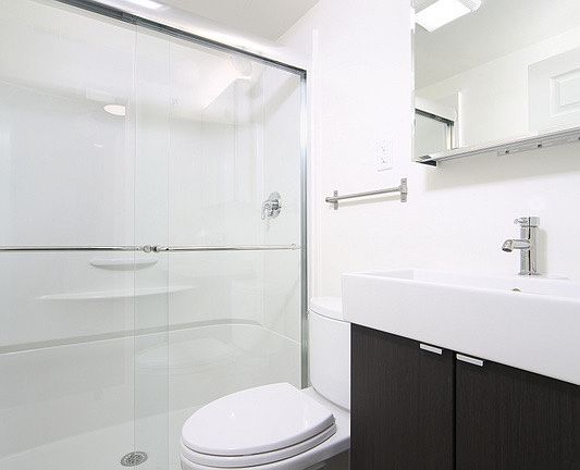 3rd image of 5 Darling St APT 9