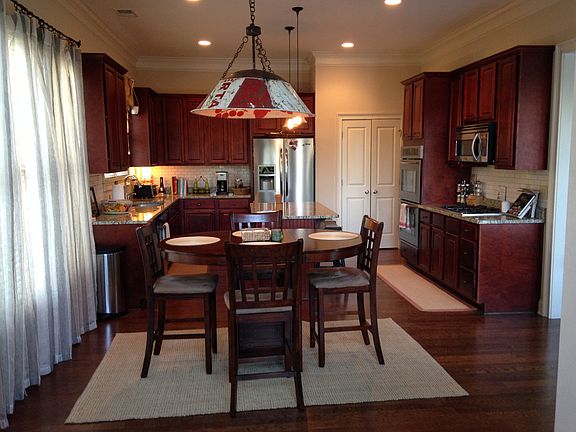 Kitchen/breakfast area
