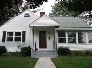 32 Burgess Ave, Morrisville, PA 19067