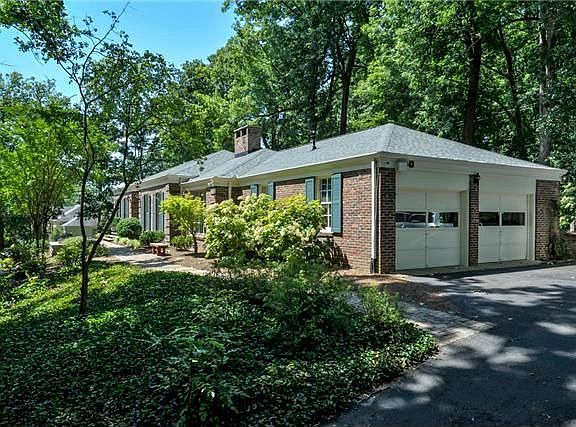 2nd image of 507 Hillwood Blvd