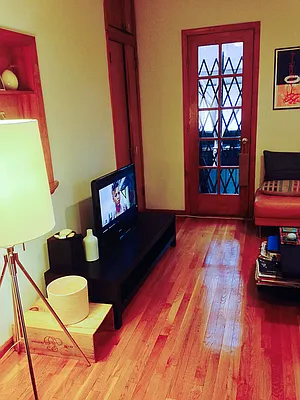 Rented by Francine Realty | media 10