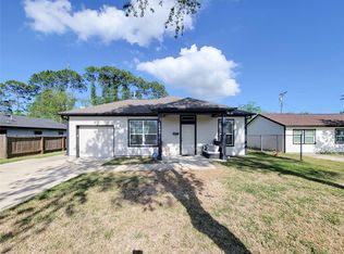 1306 Appomattox Dr, Texas City, TX 77591