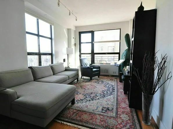 527 Lincoln Place image 1 of 9