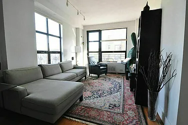527 Lincoln Place