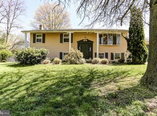 2078 Bainbridge Rd, Elizabethtown, PA 17022