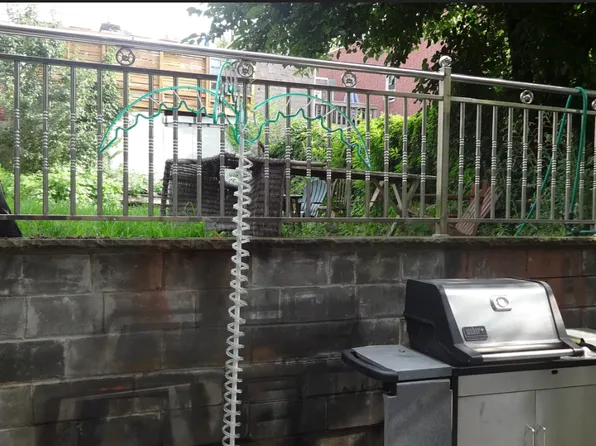 82 Devoe Street image 6 of 6