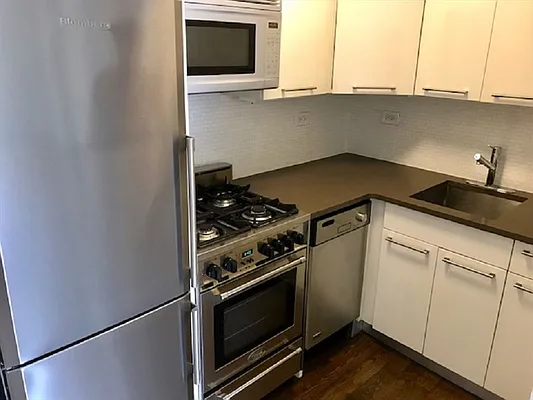 Rented by Corcoran | media 3