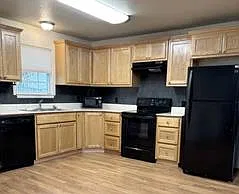 2 bed, 1.0 bath, 1100 sqft, $1,700 — Photo 4
