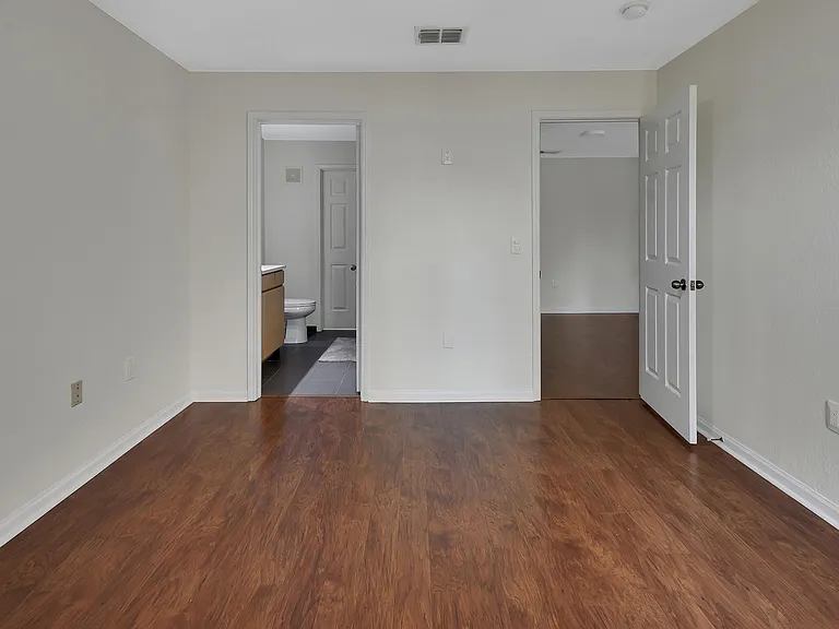940 Village Trl #8-206 — Photo 15