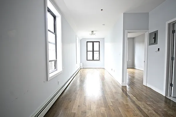 Rented by Rental Solutions Inc | media 14