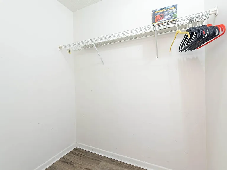 5061 Lakefront Blvd #B — Photo 28