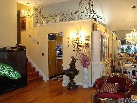 3rd image of 239 Franklin Ave
