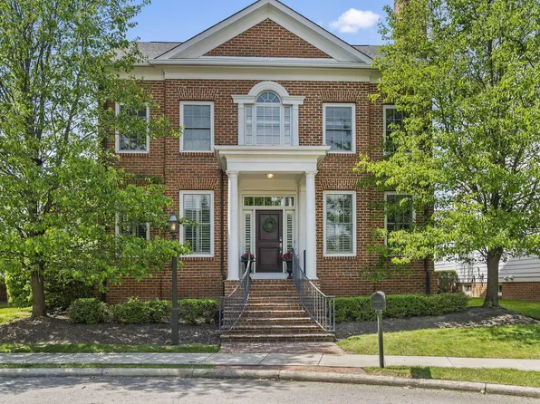 4025 Chelsea Grn, New Albany, OH 43054