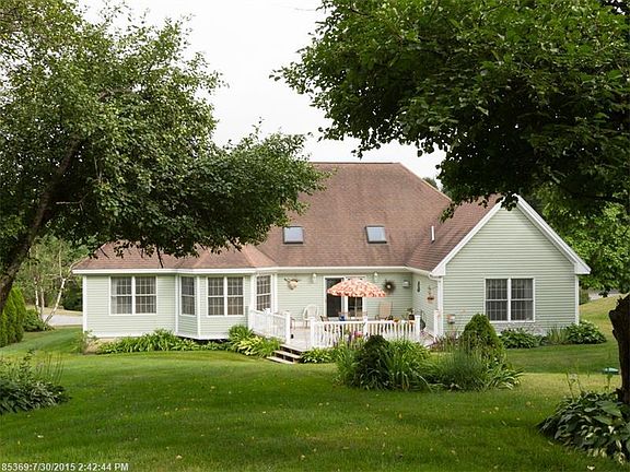 5th image of 17 Lunt Dr