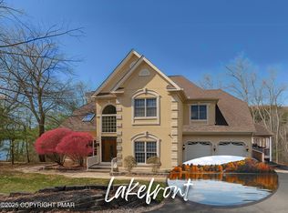 257 Eastshore Dr, East Stroudsburg, PA 18301