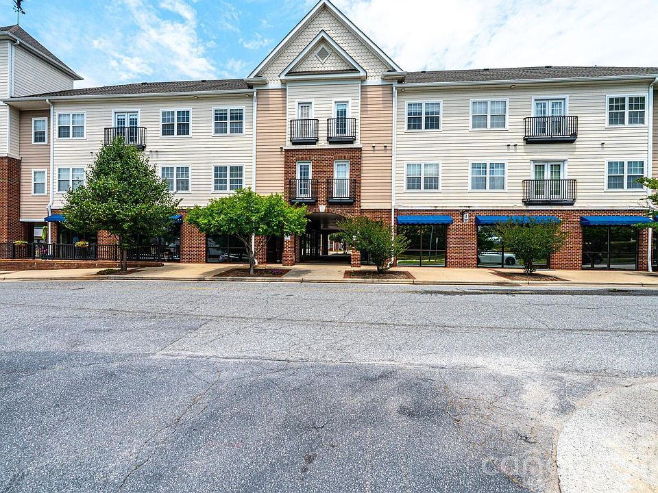 1st image of 1410 4th Street Dr NW Unit 201