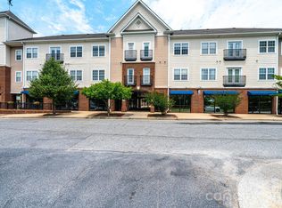 1410 4th Street Dr NW UNIT 201, Hickory, NC 28601