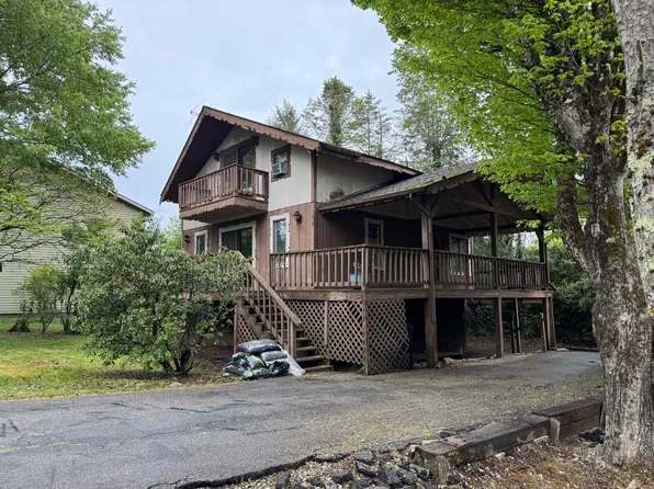 151 Pine Ridge Loop, Newland, NC 28657