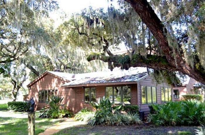 Dark Hammock Lodge