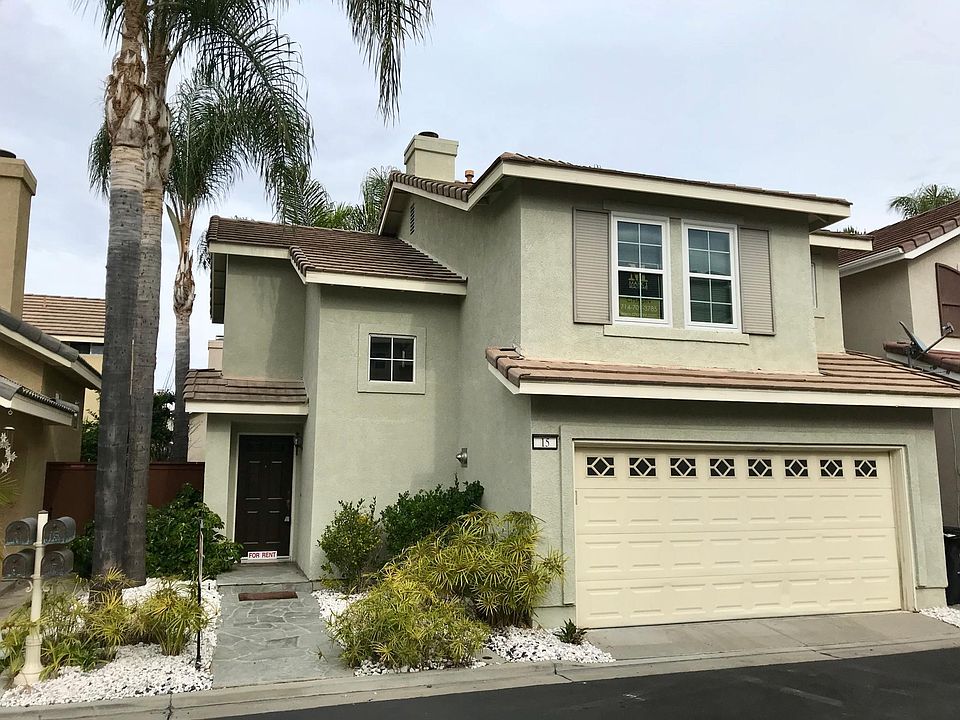 1st image of 15 Kaitlyn Ct