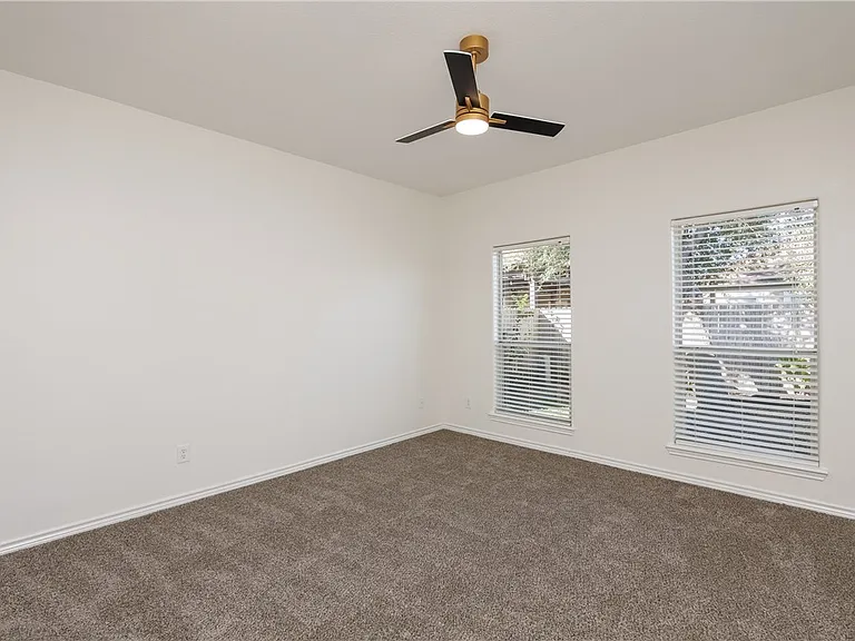4025 Puget Sound Dr — Photo 26